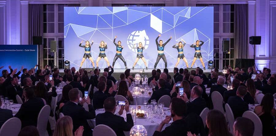 Why the Right Corporate Entertainment Company in Toronto Matters