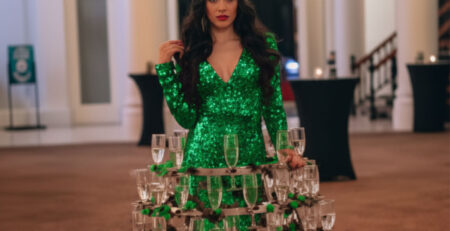 Hire a Strolling Champagne Skirt for Toronto’s Top Events